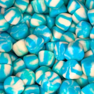 Zachte, chewy gummy snoepjes met een prachtig swirl-patroon in blauw en wit. Deze snoepjes bieden een delicate zoetheid en een heerlijke textuur, perfect om langzaam van te genieten.
