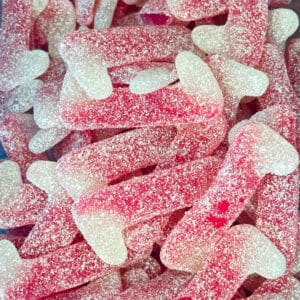Zure en zoete snoepjes in de vorm van vampierentanden, gehuld in een dun laagje suiker. Met hun opvallende rode en witte kleuren en verrukkelijke smaak zijn deze snoepjes een onweerstaanbare traktatie voor de liefhebbers van iets pittigs.
